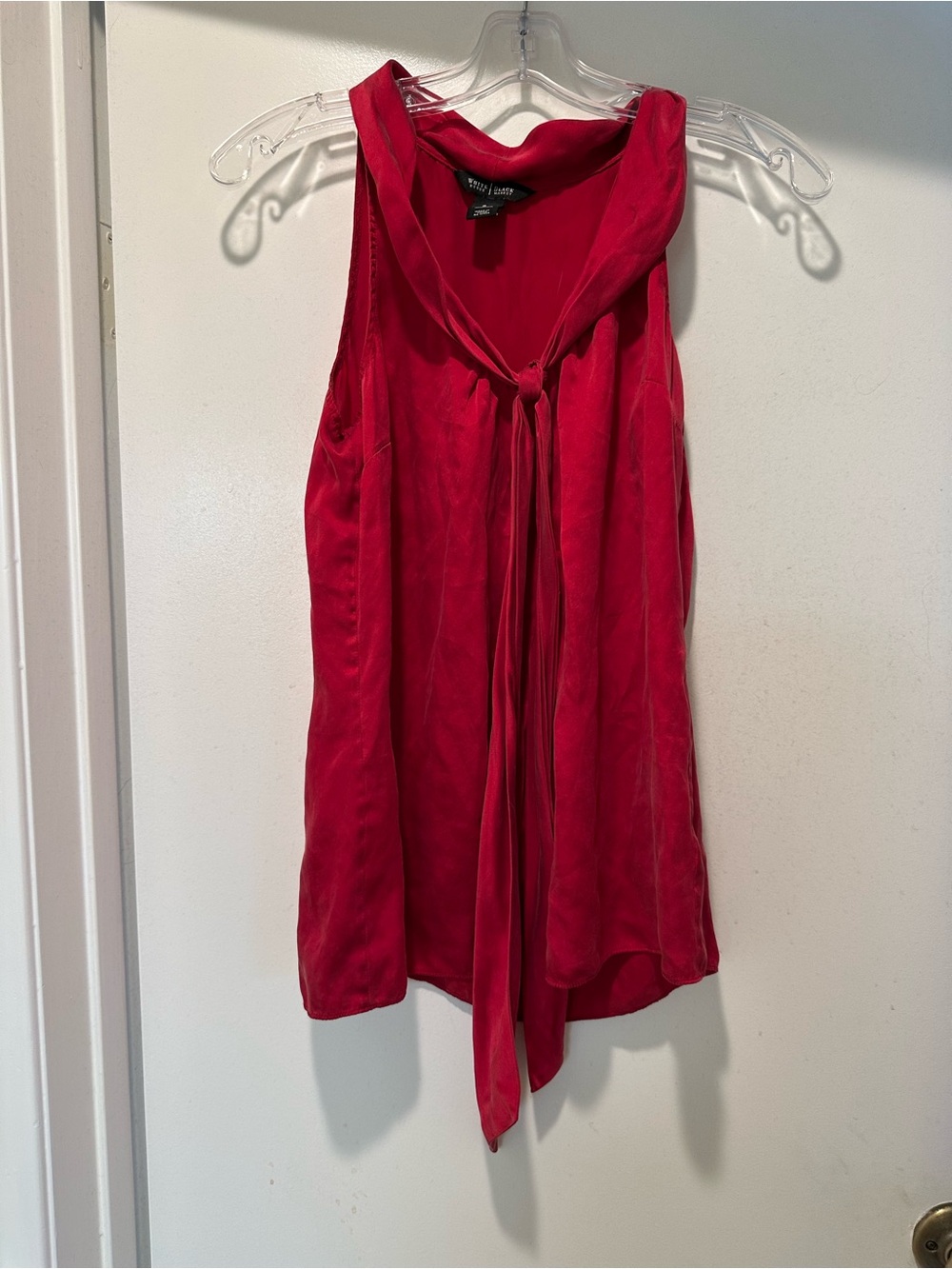 White House Black Market Red Sleeveless 100% Silk Tie-Neck Camisole Size Small